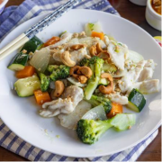 Chicken with Cashew Nuts